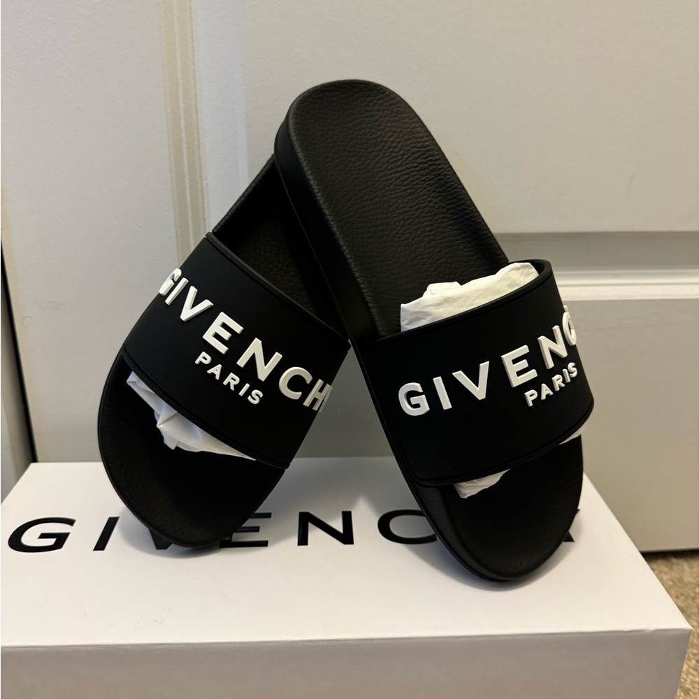Givenchy Slides New Complete set